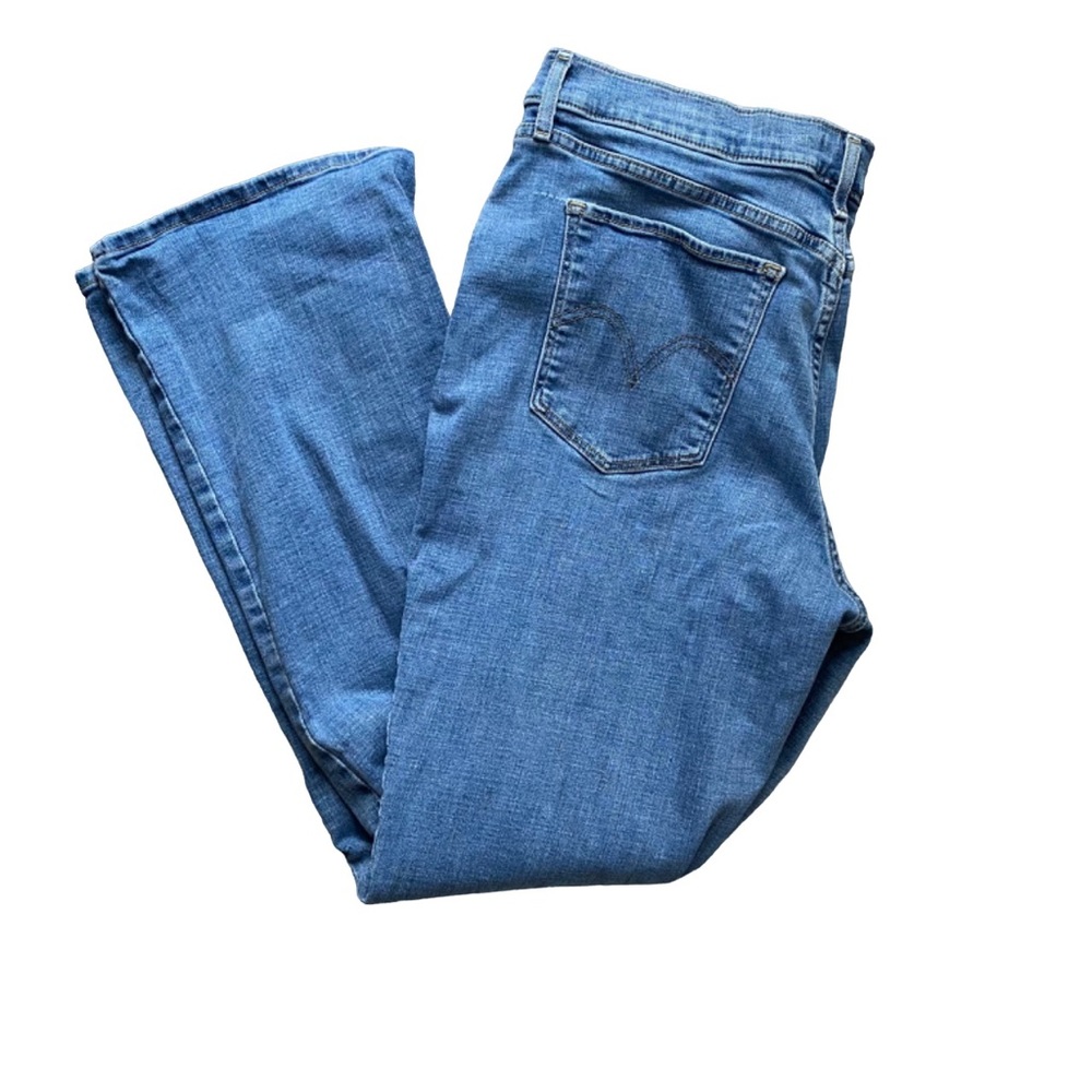 Levis Classic Boot Cut Size 33 Medium Wash